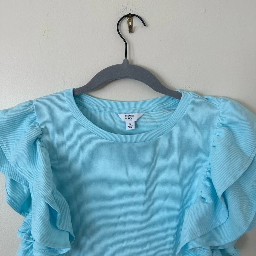 Crown and Ivy Blue Ribbed Ruffle Short Sleeve T-shirt Size S